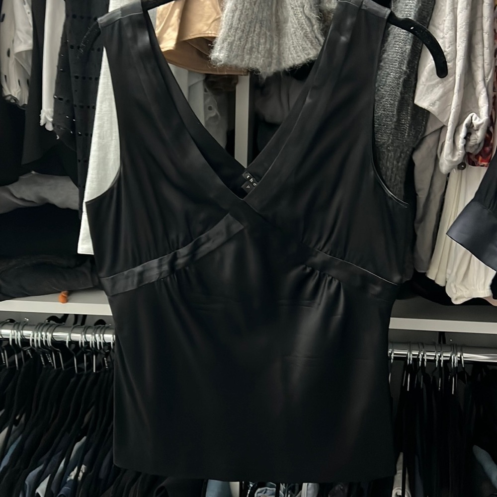 Satin tank